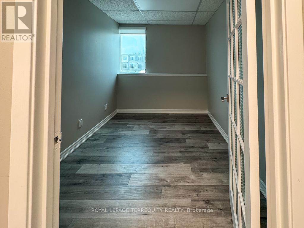 201 - 5402 Main Street, Whitchurch-Stouffville, ON