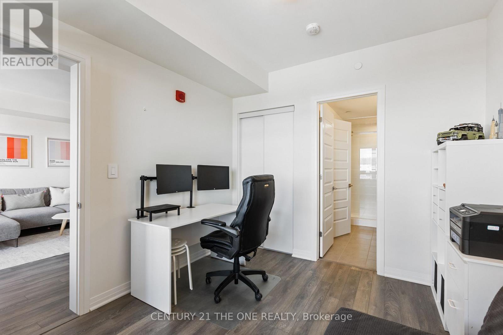 503 - 58 Adam Sellers Street, Markham, ON - Indoor