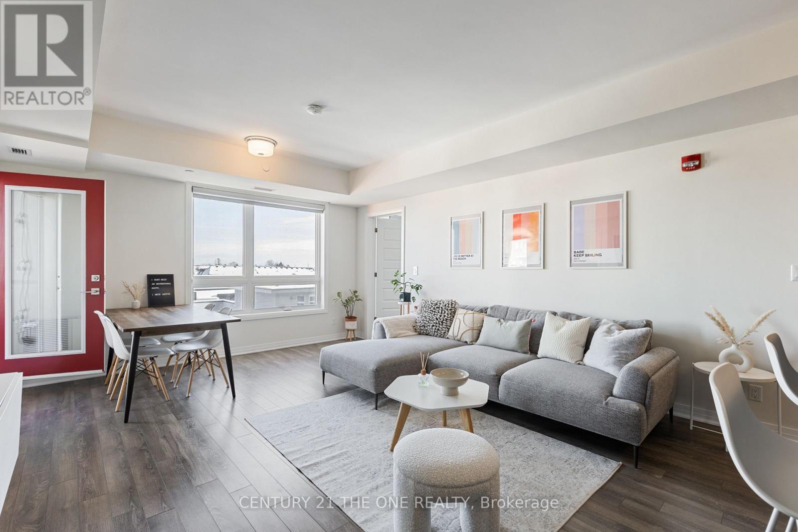 503 - 58 Adam Sellers Street, Markham, ON - Indoor Photo Showing Living Room