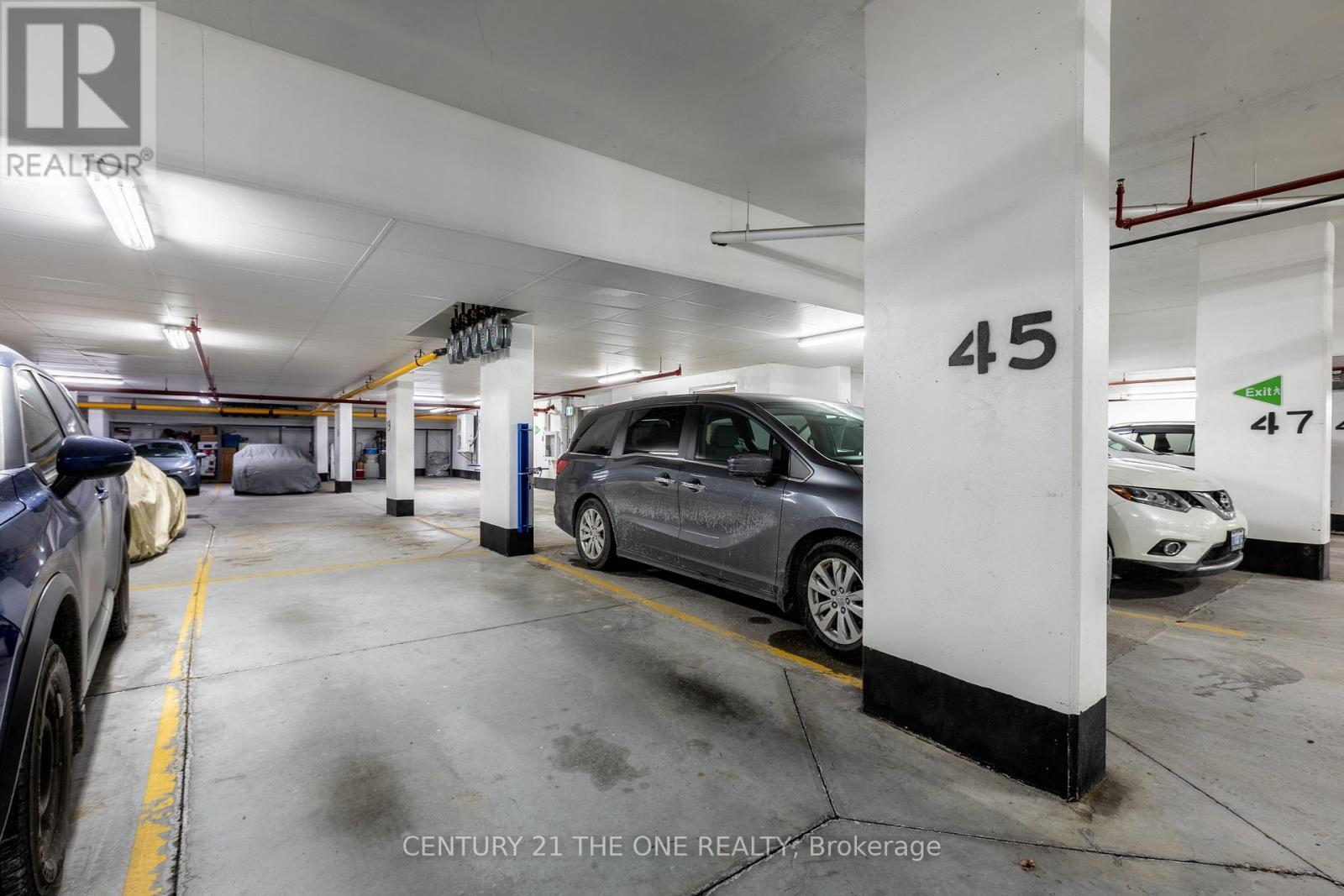 503 - 58 Adam Sellers Street, Markham, ON - Indoor Photo Showing Garage
