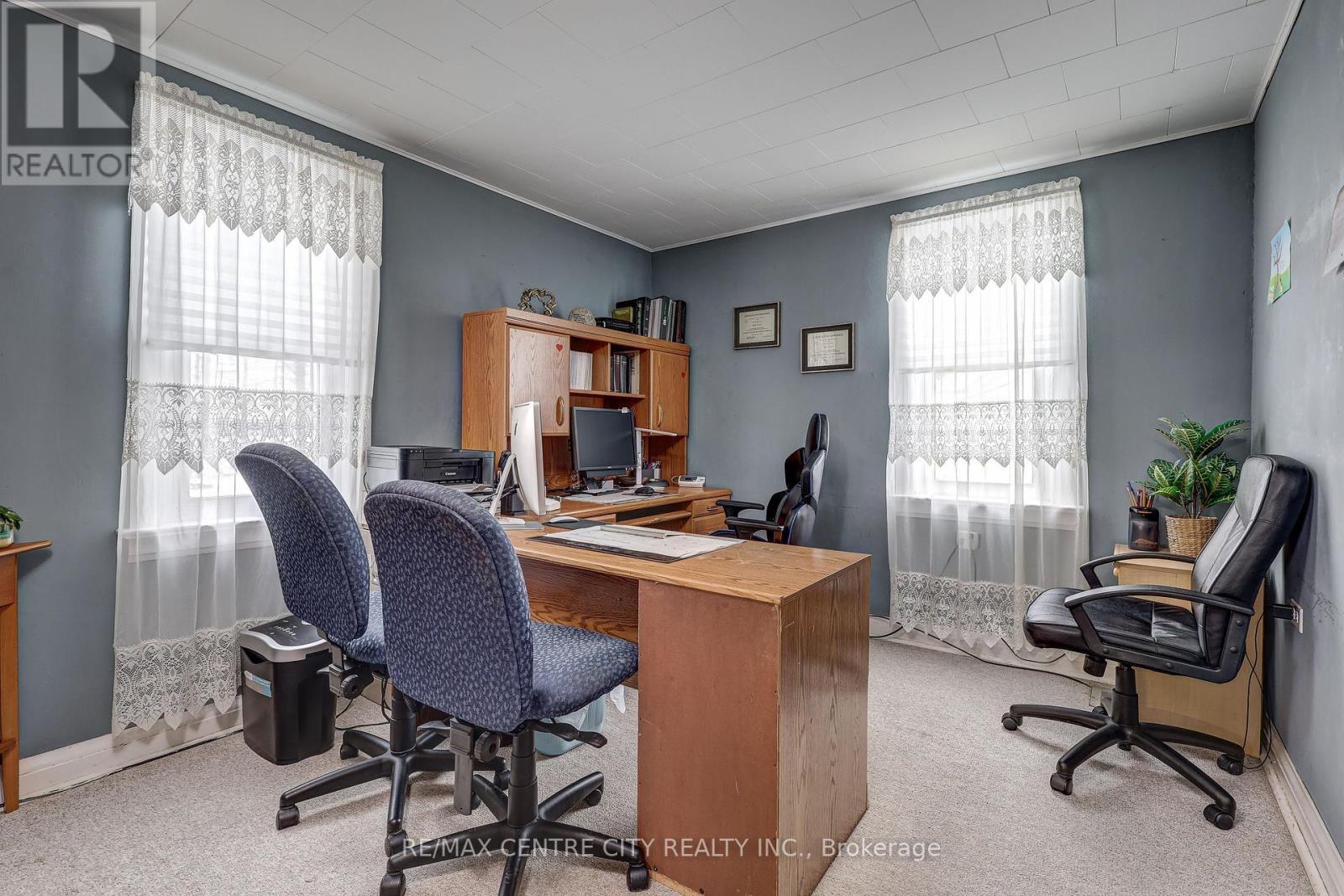 6745 Richmond Road, Malahide (Calton), ON - Indoor Photo Showing Office