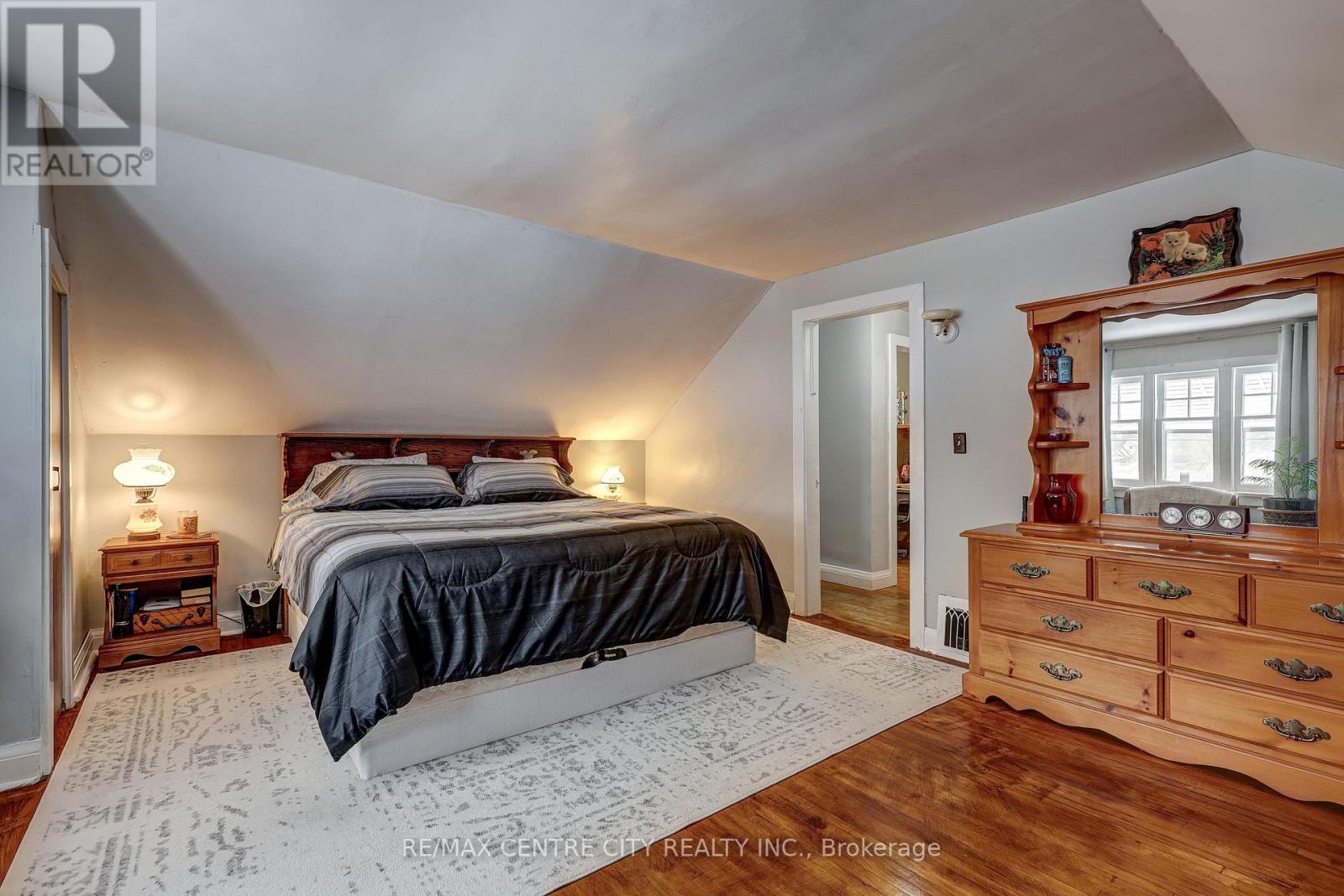 6745 Richmond Road, Malahide (Calton), ON - Indoor Photo Showing Bedroom