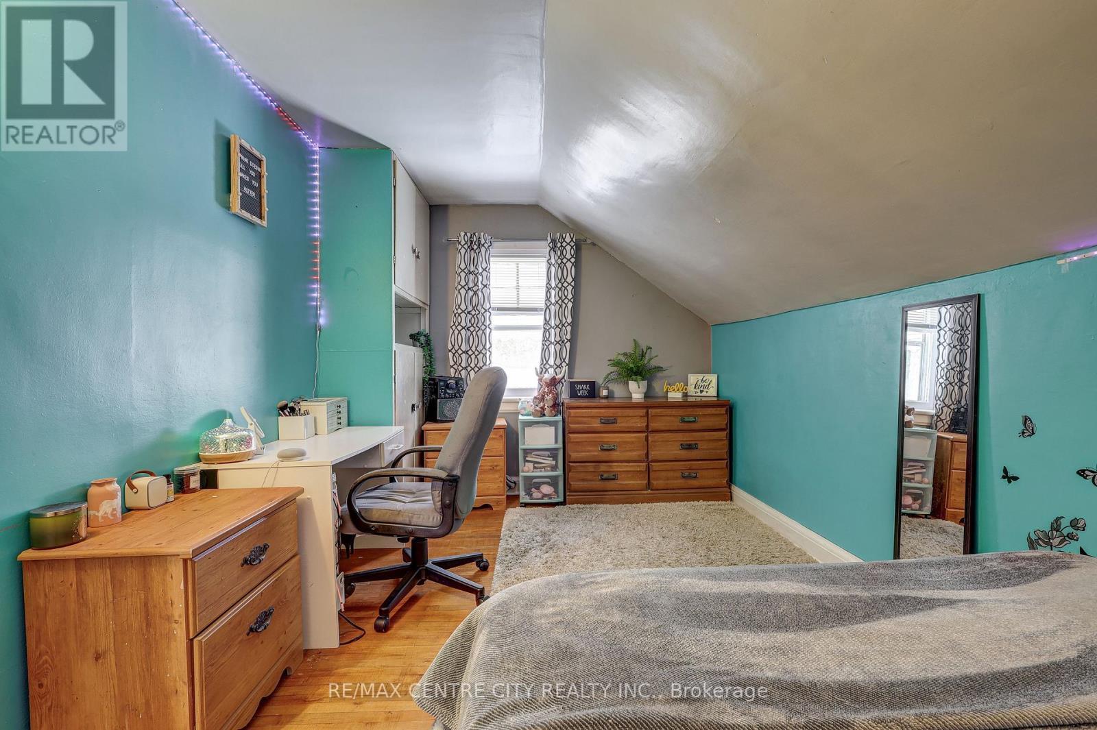 6745 Richmond Road, Malahide (Calton), ON - Indoor Photo Showing Bedroom