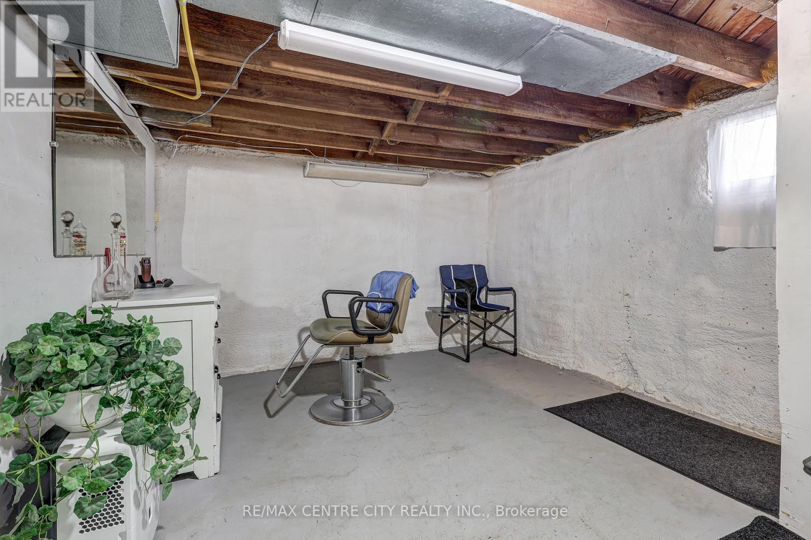 6745 Richmond Road, Malahide (Calton), ON - Indoor Photo Showing Basement