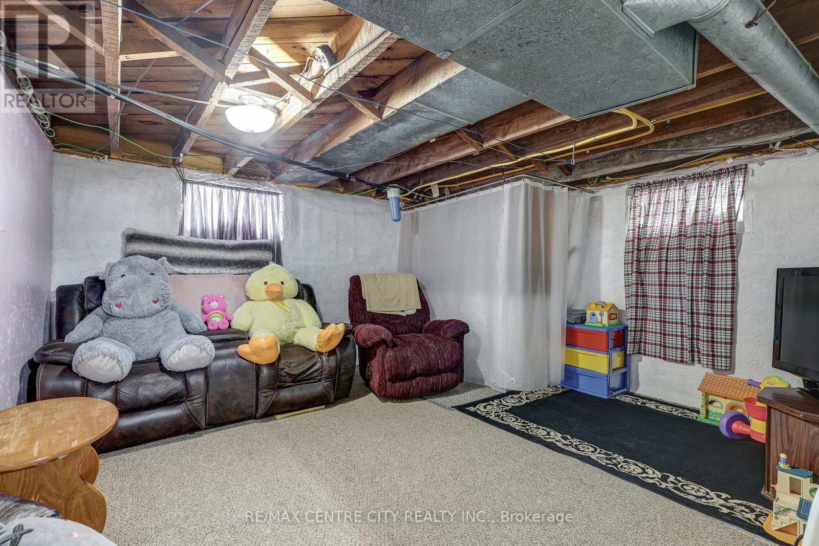 6745 Richmond Road, Malahide (Calton), ON - Indoor Photo Showing Basement