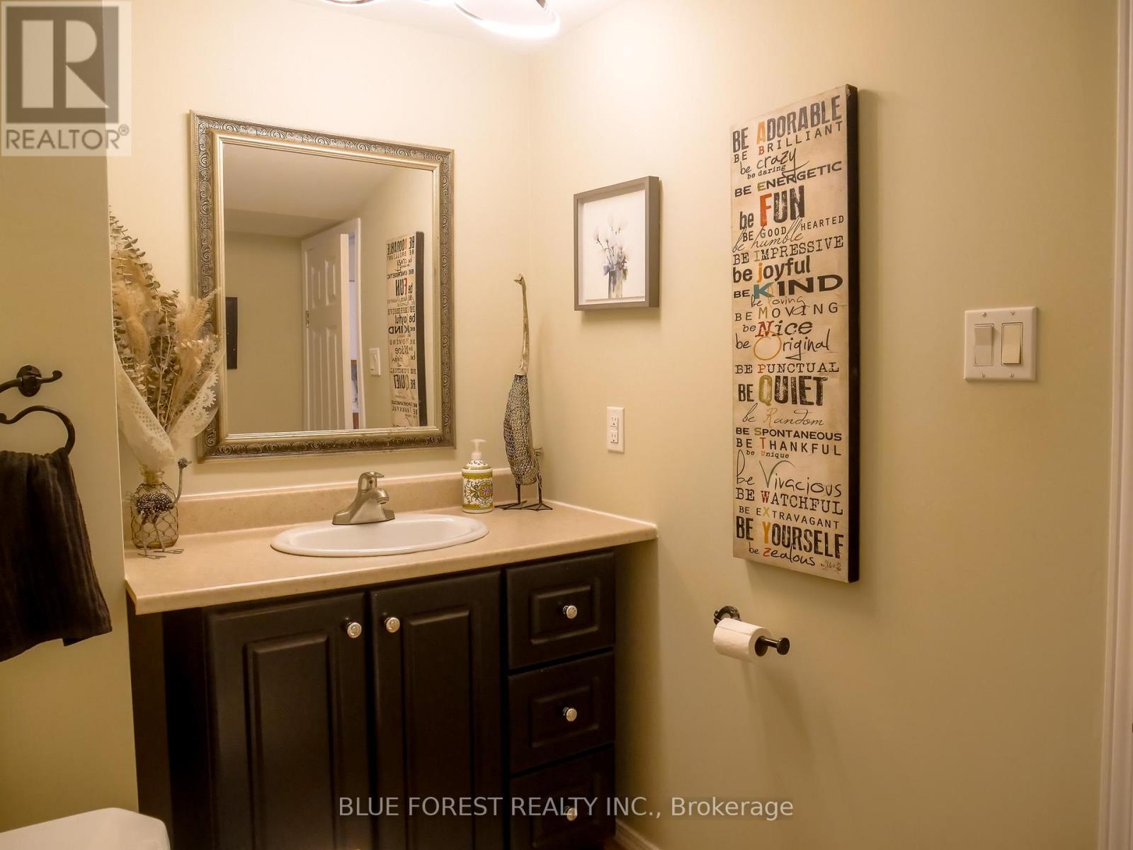 183 Nancy Street, Dutton/Dunwich (Dutton), ON - Indoor Photo Showing Bathroom