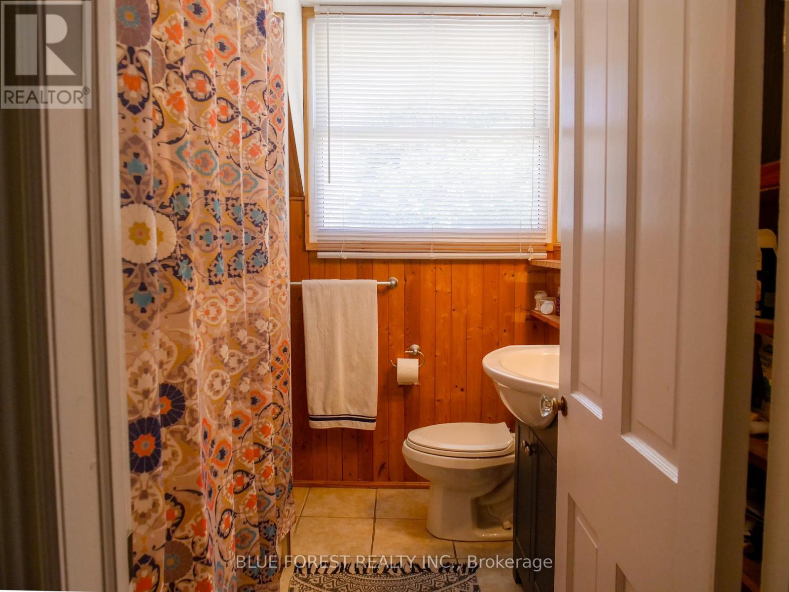 183 Nancy Street, Dutton/Dunwich (Dutton), ON - Indoor Photo Showing Bathroom
