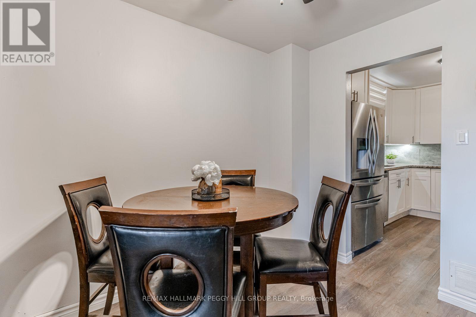 2185 Ferguson Street, Innisfil, ON - Indoor Photo Showing Dining Room