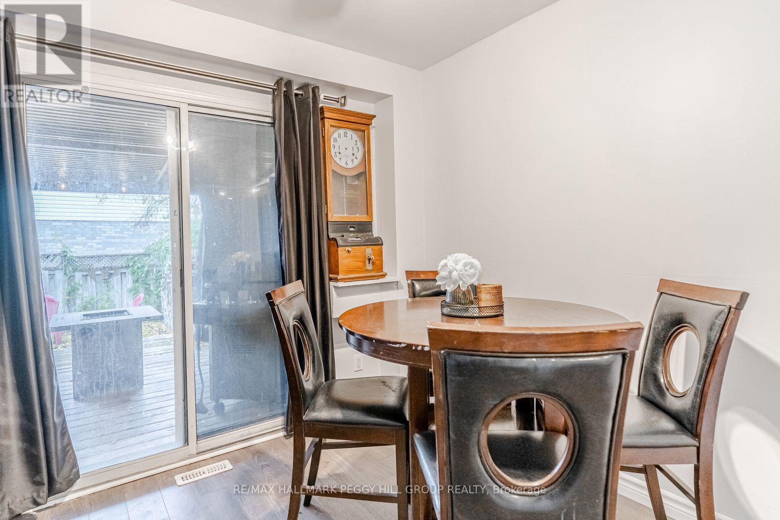 2185 Ferguson Street, Innisfil, ON - Indoor Photo Showing Dining Room