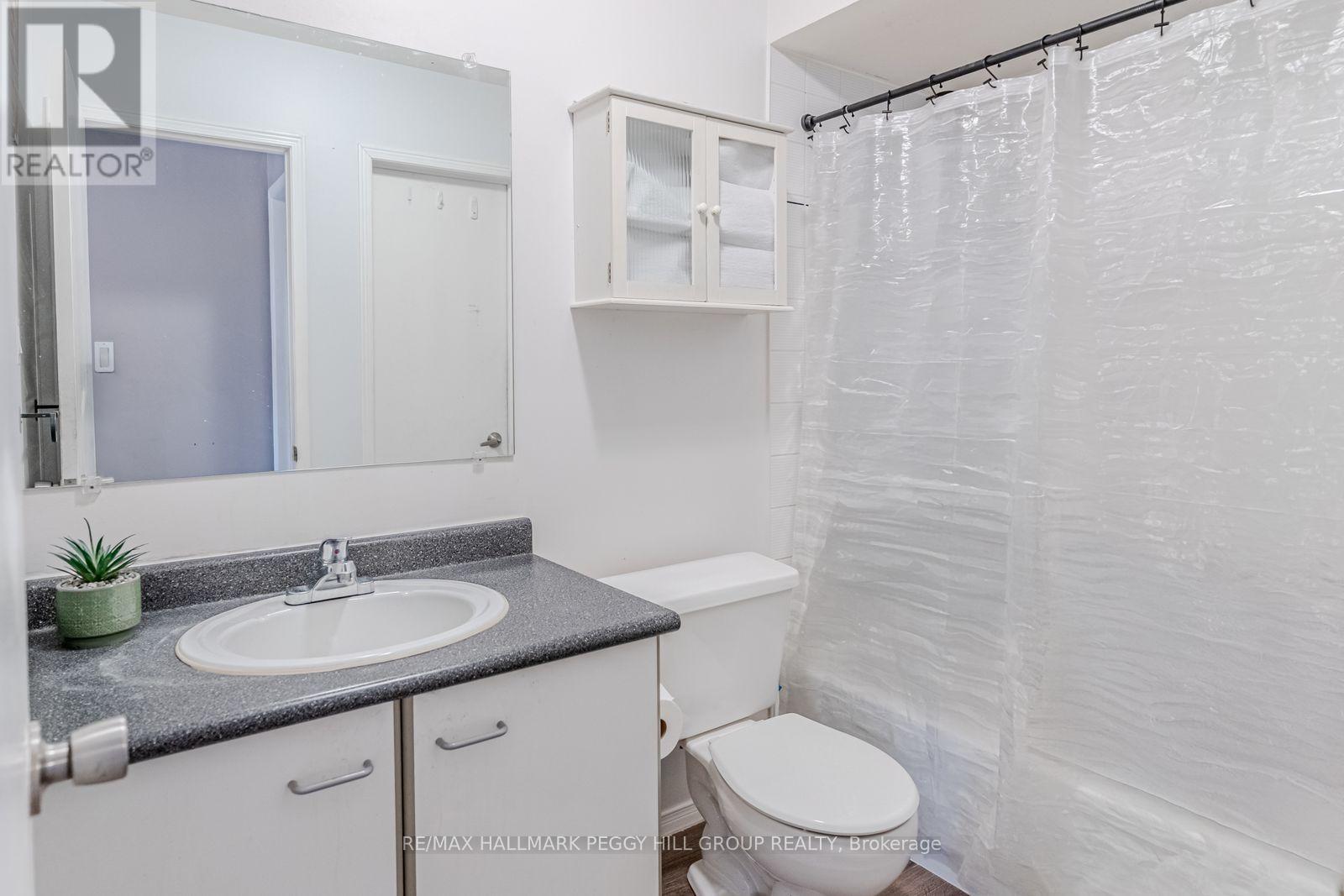 2185 Ferguson Street, Innisfil, ON - Indoor Photo Showing Bathroom