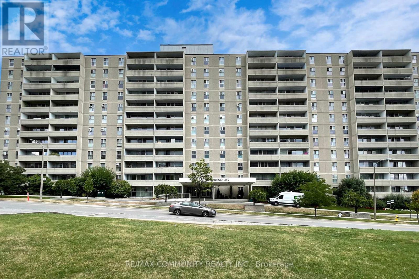 213 - 2 Glamorgan Avenue, Toronto, ON - Outdoor With Balcony With Facade