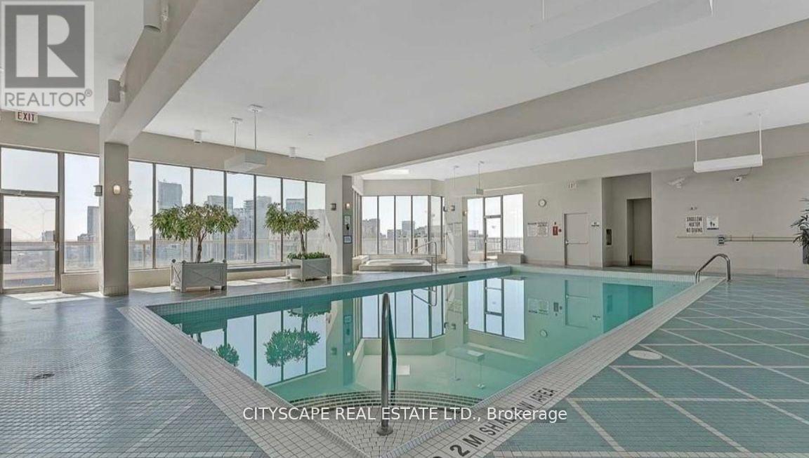 Ph 06 - 55 Elm Drive W, Mississauga, ON - Indoor Photo Showing Other Room With In Ground Pool