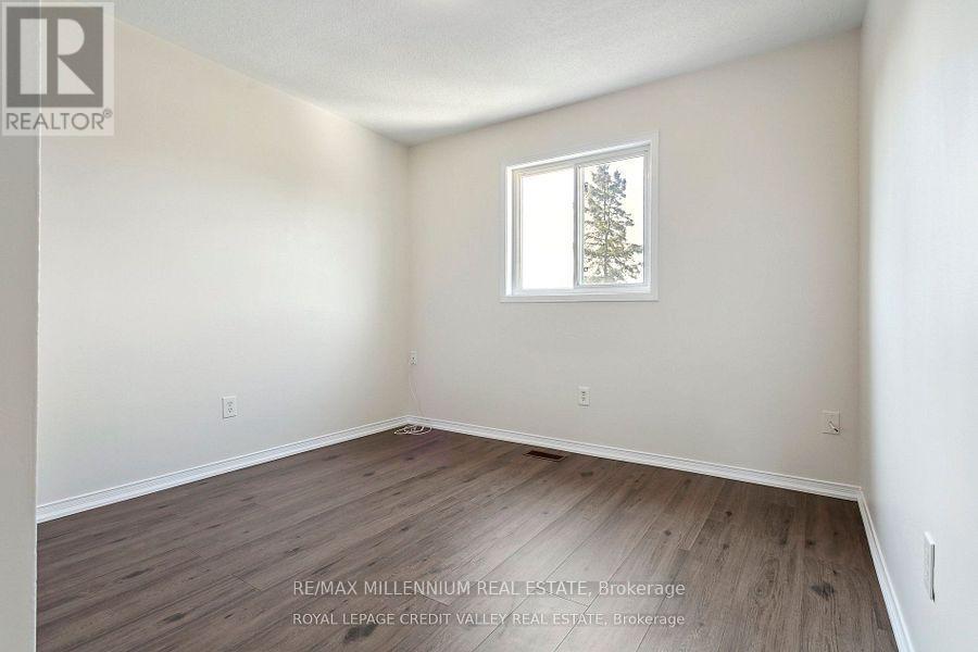 95 Woodhaven Drive, Brampton, ON - Indoor Photo Showing Other Room