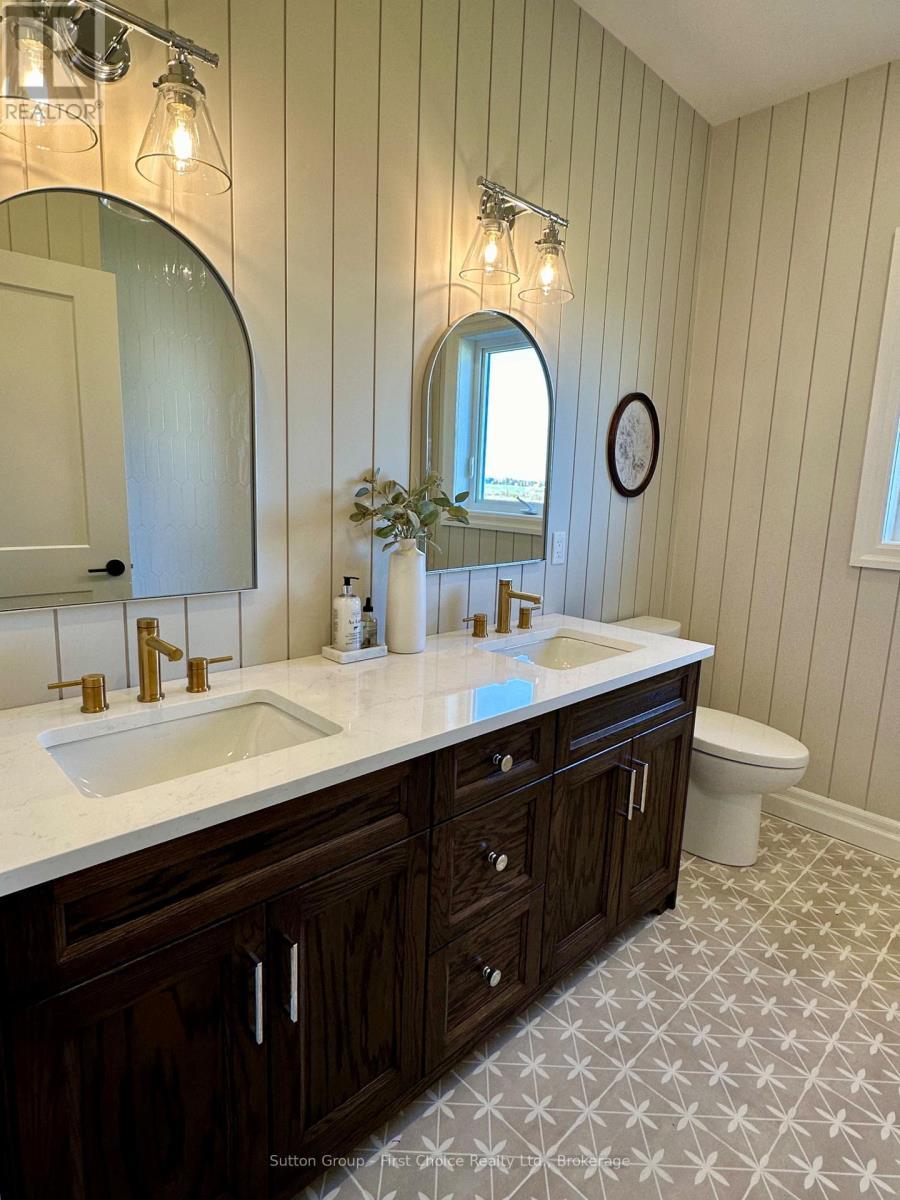 73588 Irene Crescent, Bluewater (Hay), ON - Indoor Photo Showing Bathroom