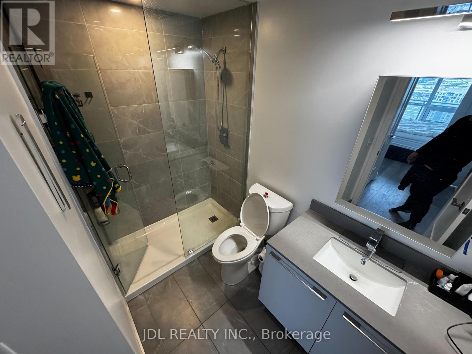 8 Water Walk Drive, Markham, ON - Indoor Photo Showing Bathroom