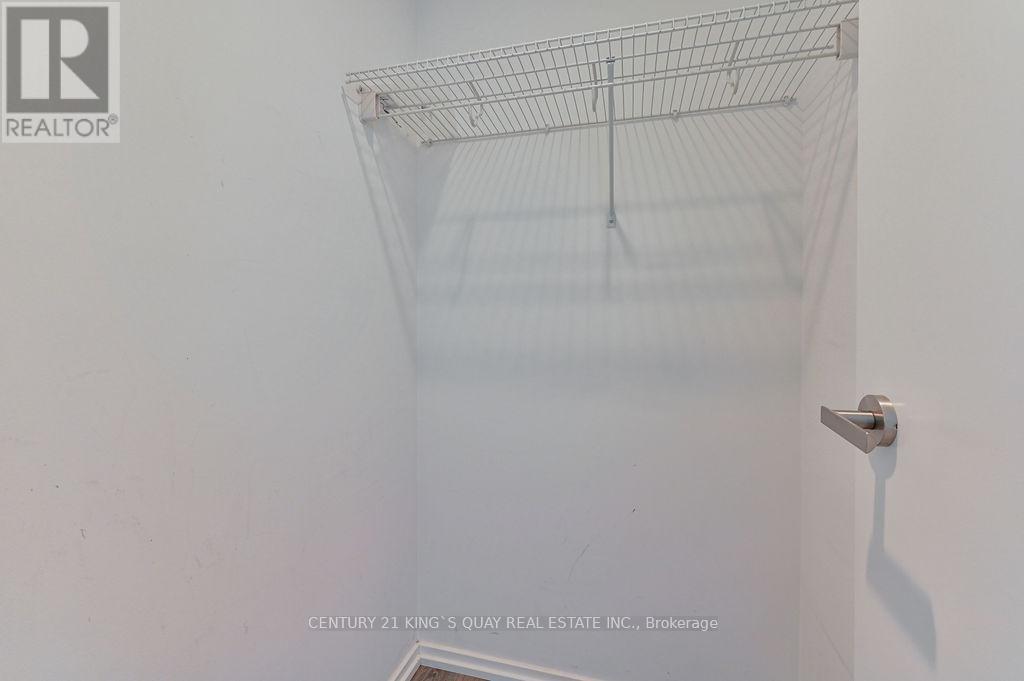 512 - 45 Charles Street E, Toronto, ON - Indoor With Storage