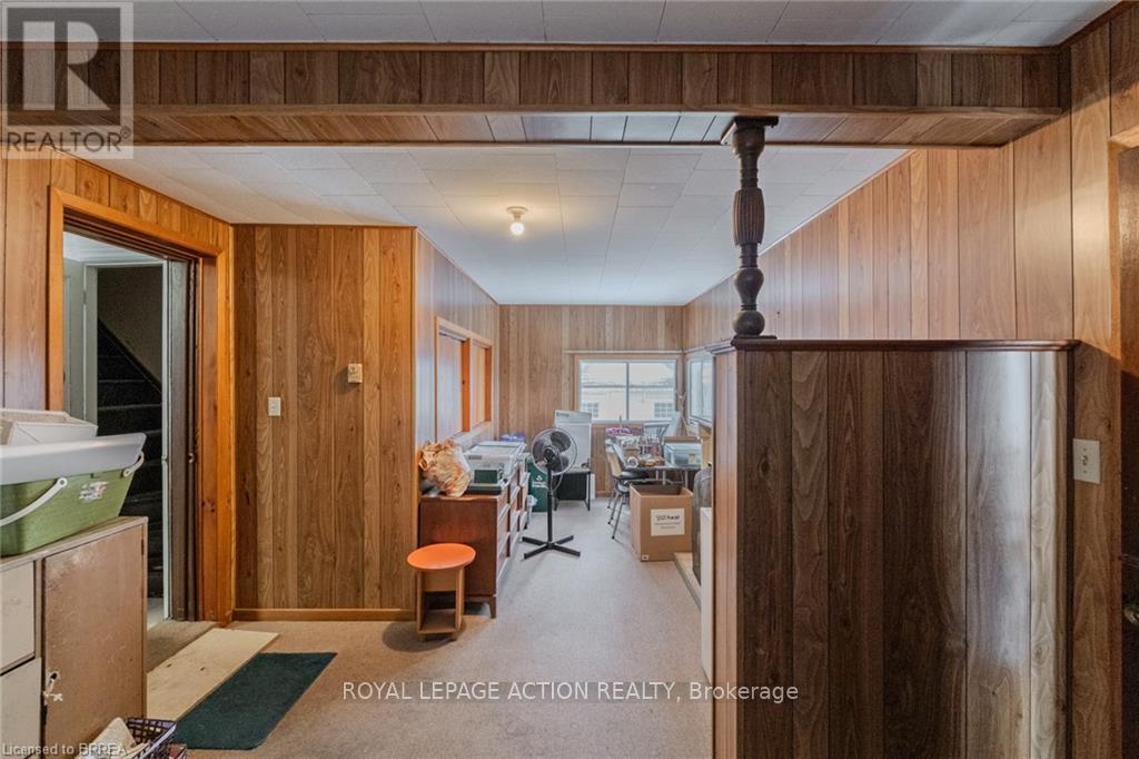 17 Hawarden Avenue, Brantford, ON - Indoor