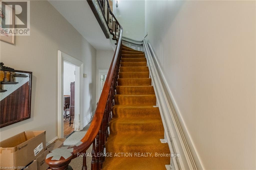 17 Hawarden Avenue, Brantford, ON - Indoor Photo Showing Other Room