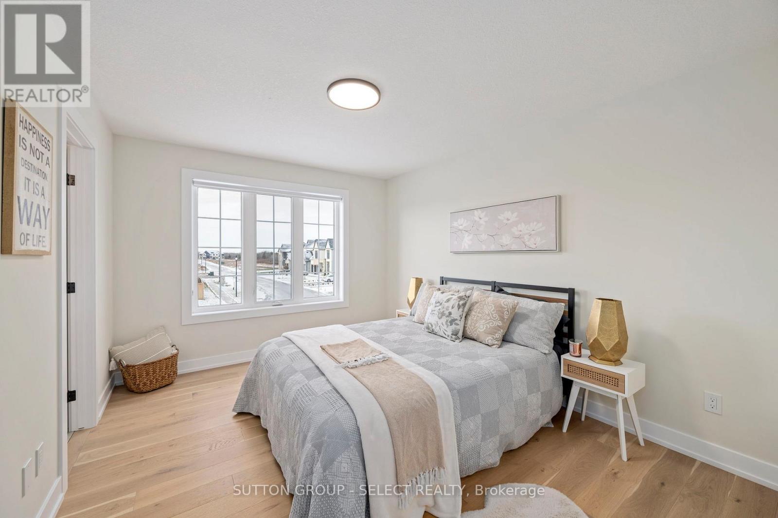 50 Royal Crescent, Southwold (Talbotville), ON - Indoor Photo Showing Bedroom