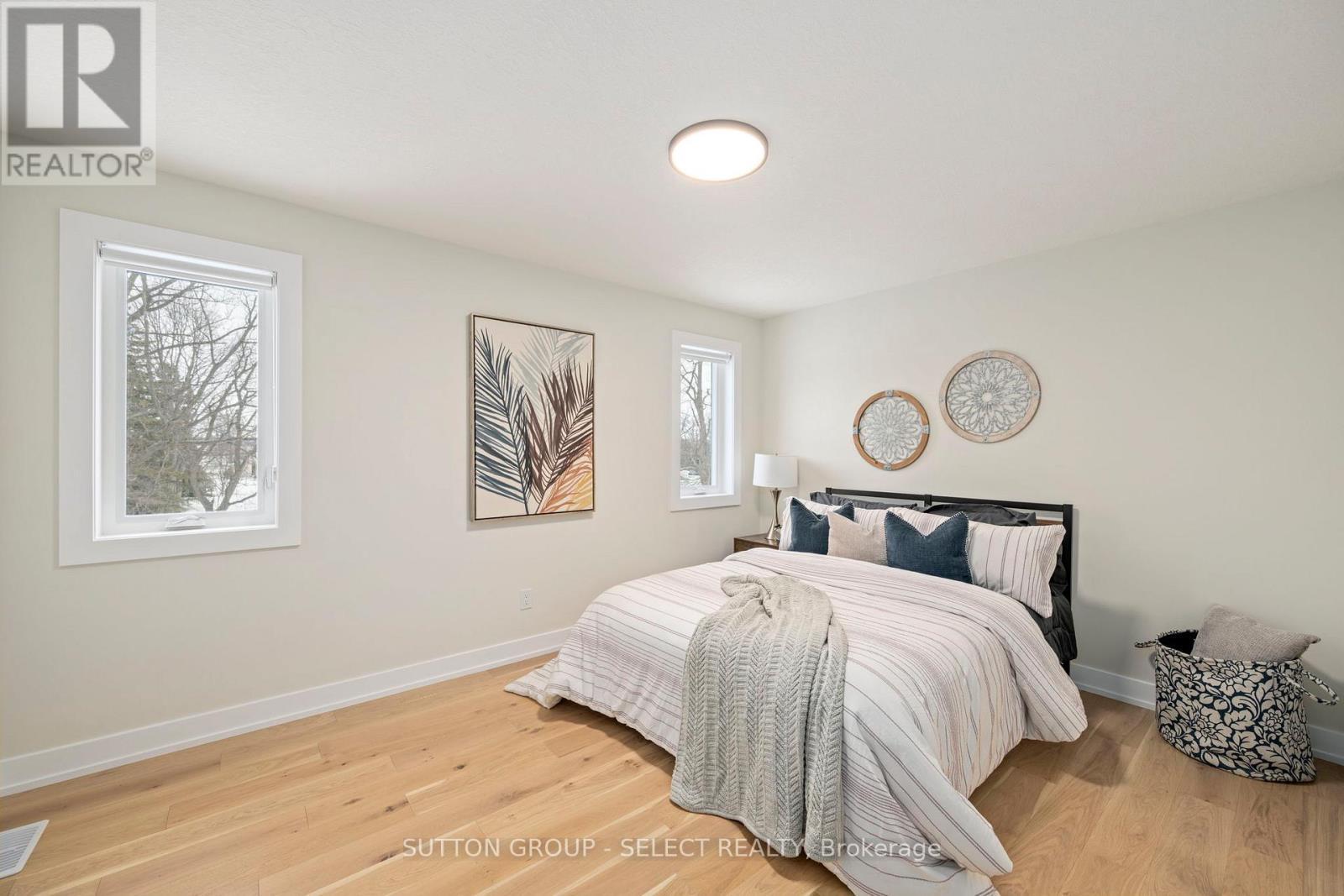 50 Royal Crescent, Southwold (Talbotville), ON - Indoor Photo Showing Bedroom