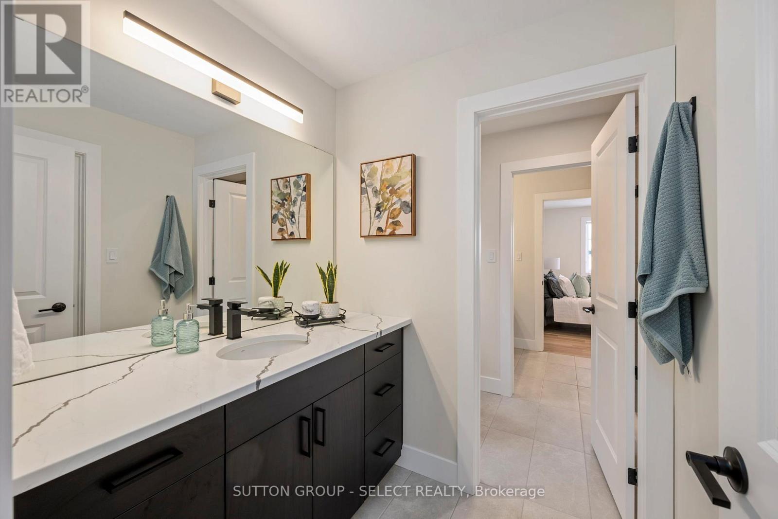 50 Royal Crescent, Southwold (Talbotville), ON - Indoor Photo Showing Bathroom