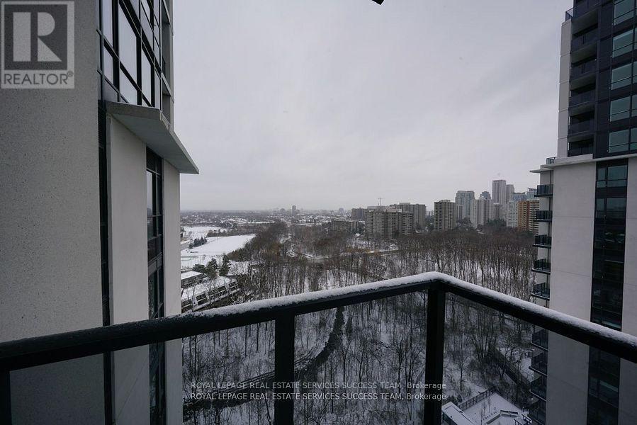 1603 - 204 Burnhamthorpe Road E, Mississauga, ON - Outdoor With Balcony