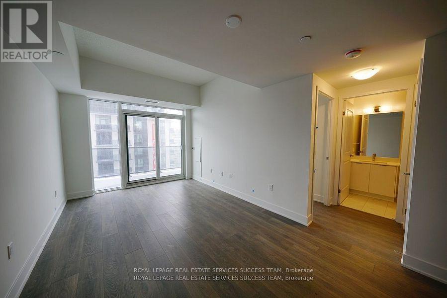 1603 - 204 Burnhamthorpe Road E, Mississauga, ON - Indoor Photo Showing Other Room