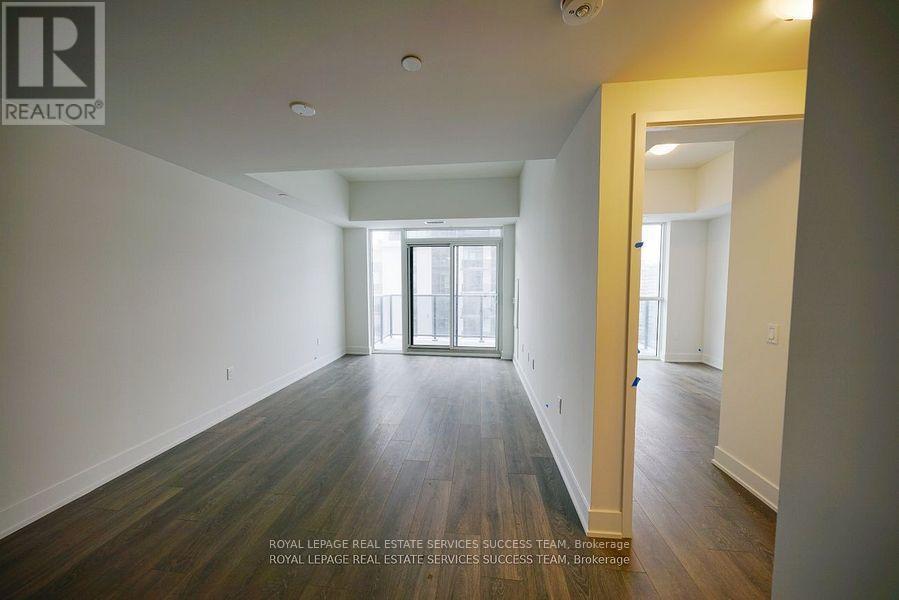 1603 - 204 Burnhamthorpe Road E, Mississauga, ON - Indoor Photo Showing Other Room