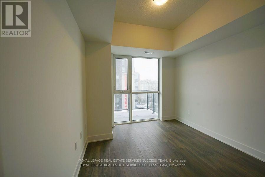 1603 - 204 Burnhamthorpe Road E, Mississauga, ON - Indoor Photo Showing Other Room