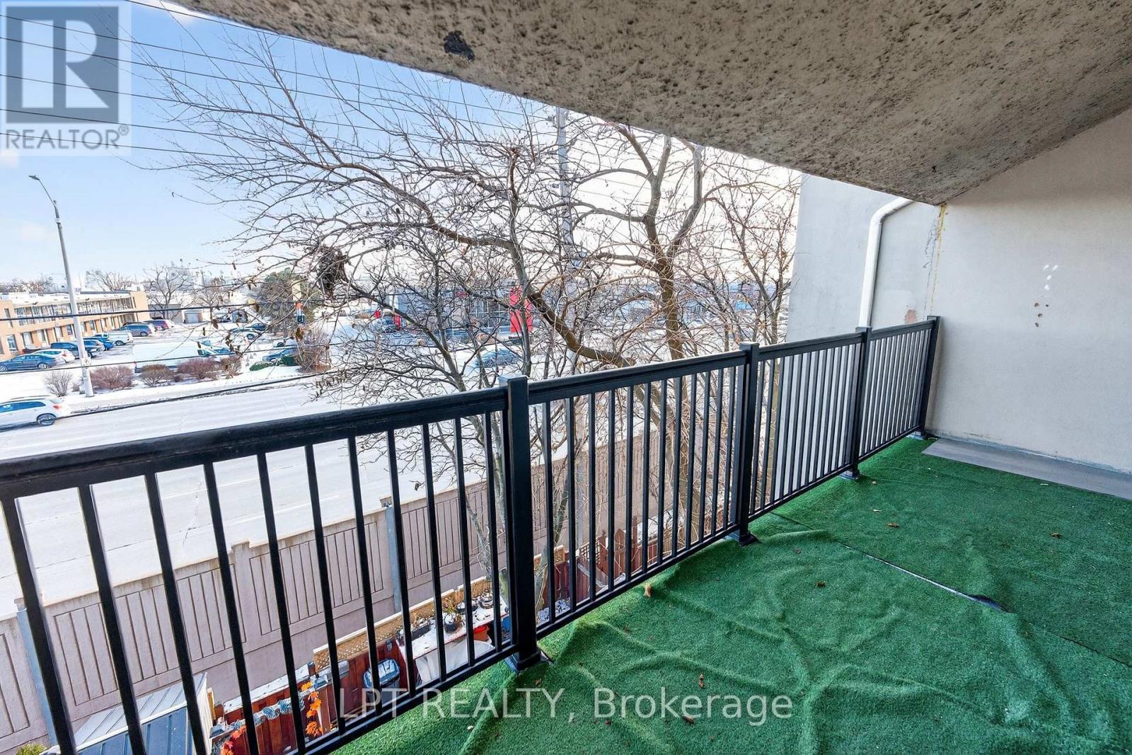 103 - 3040 Constitution Boulevard, Mississauga, ON - Outdoor