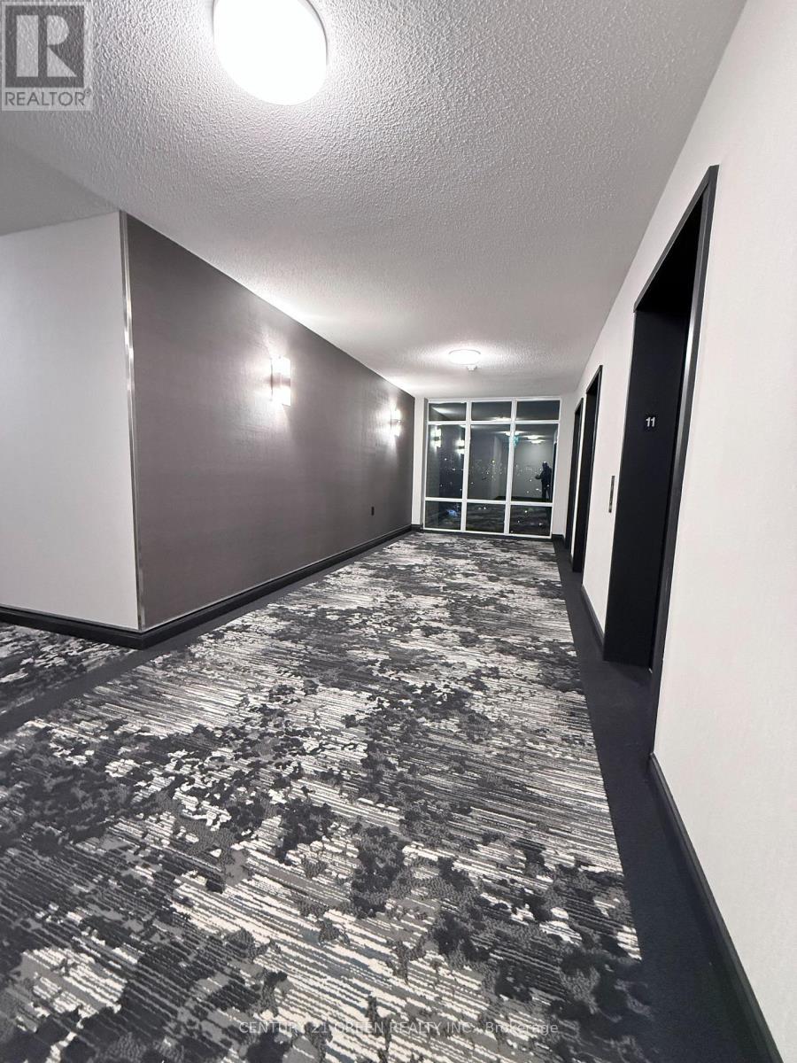 1103 - 200 Burnhamthorpe Road E, Mississauga, ON - Indoor Photo Showing Other Room