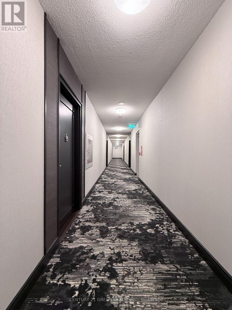 1103 - 200 Burnhamthorpe Road E, Mississauga, ON - Indoor Photo Showing Other Room