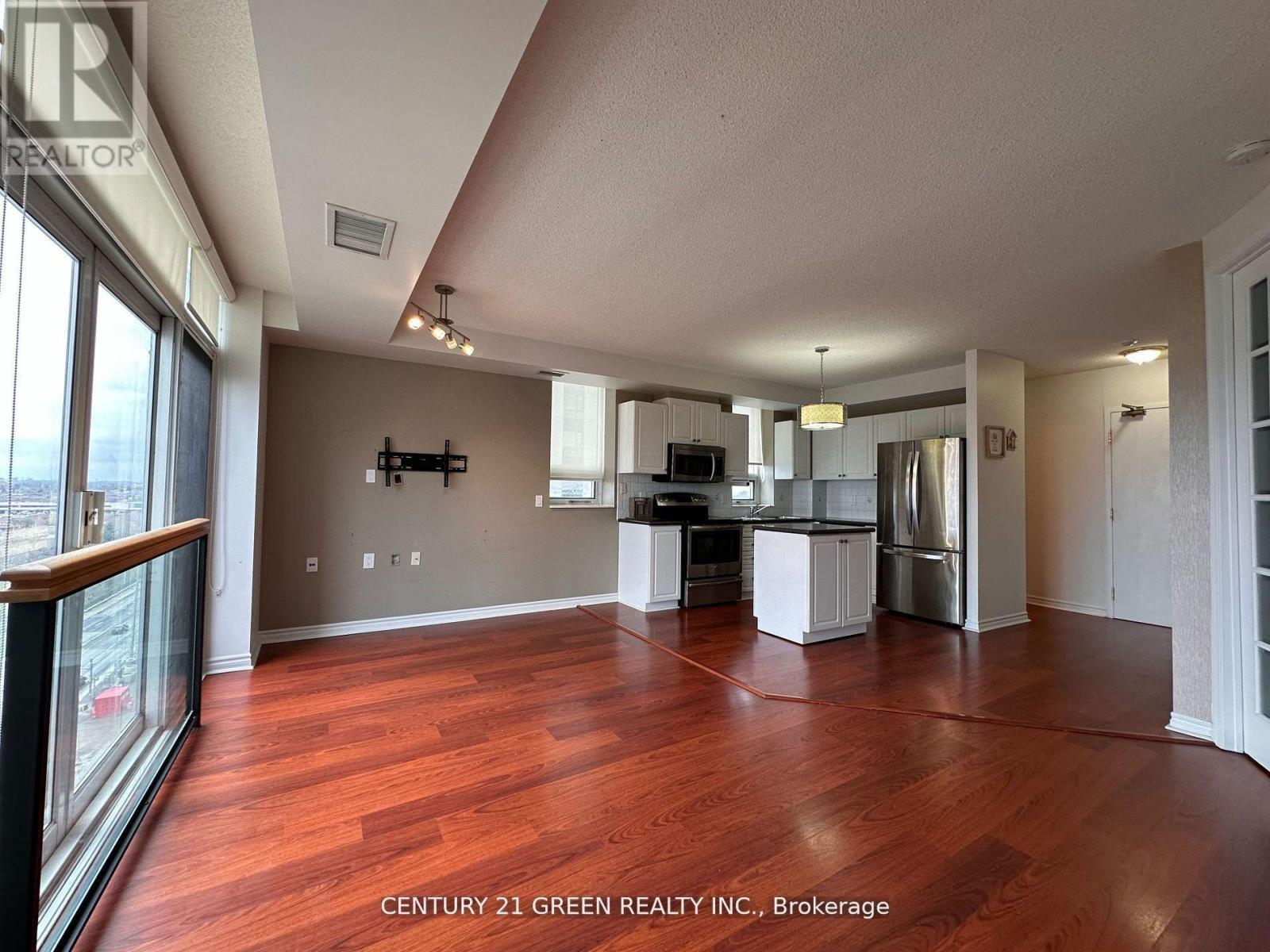 1103 - 200 Burnhamthorpe Road E, Mississauga, ON - Indoor Photo Showing Other Room