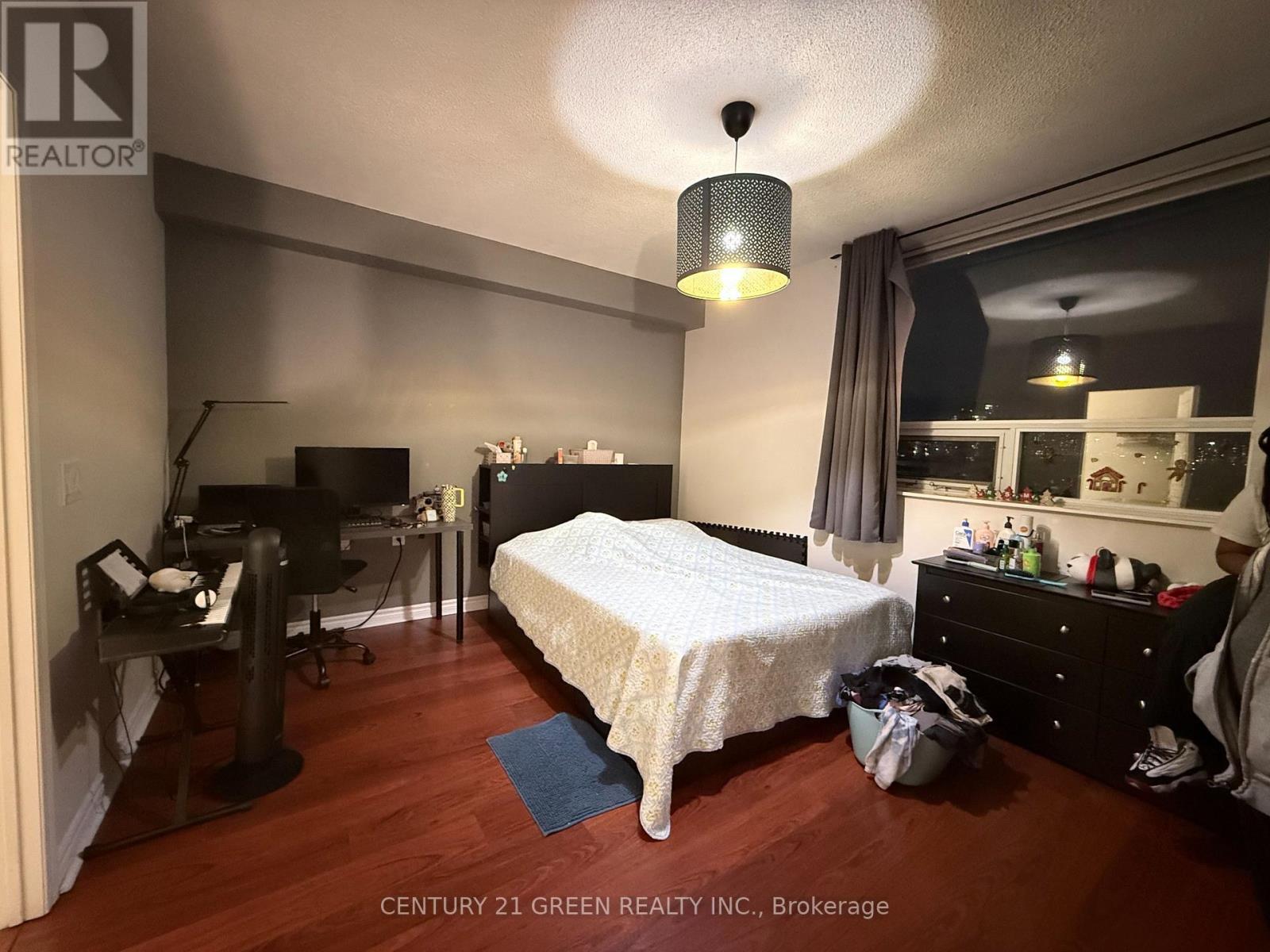 1103 - 200 Burnhamthorpe Road E, Mississauga, ON - Indoor Photo Showing Bedroom