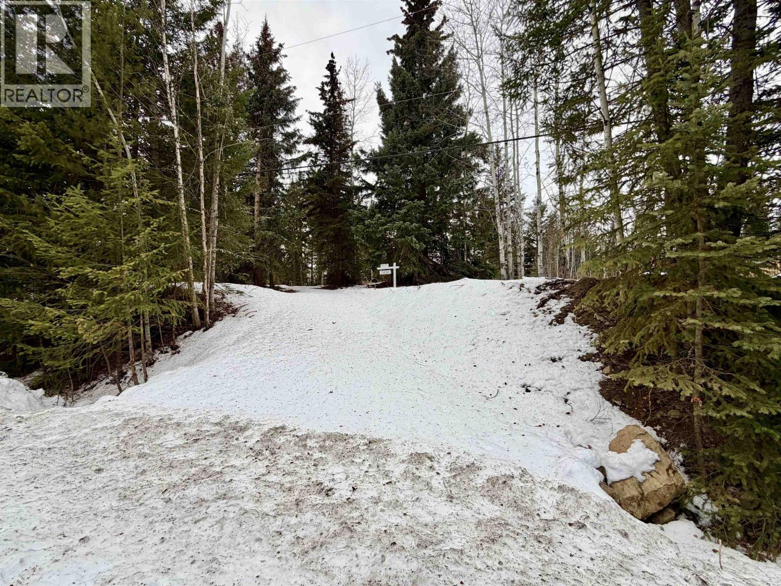 7450 Roe Lake Crescent, 100 Mile House, BC