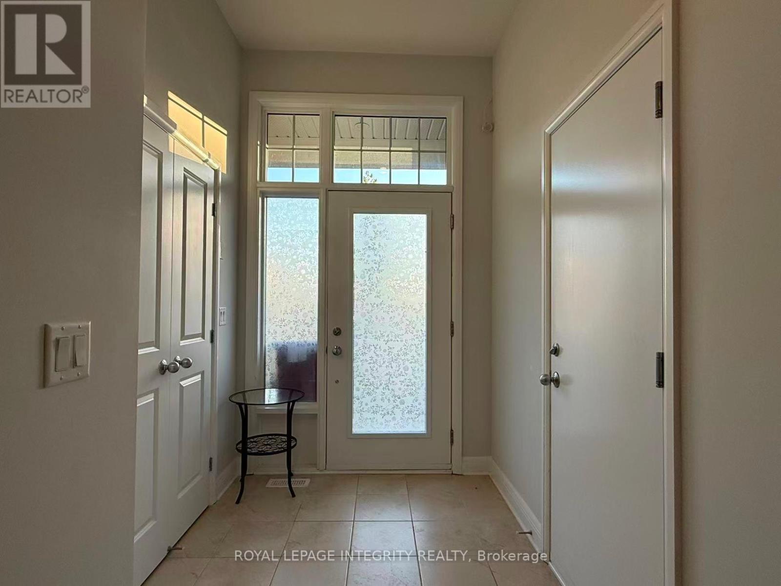 519 Hitzlay Terrace, Ottawa, ON - Indoor Photo Showing Other Room