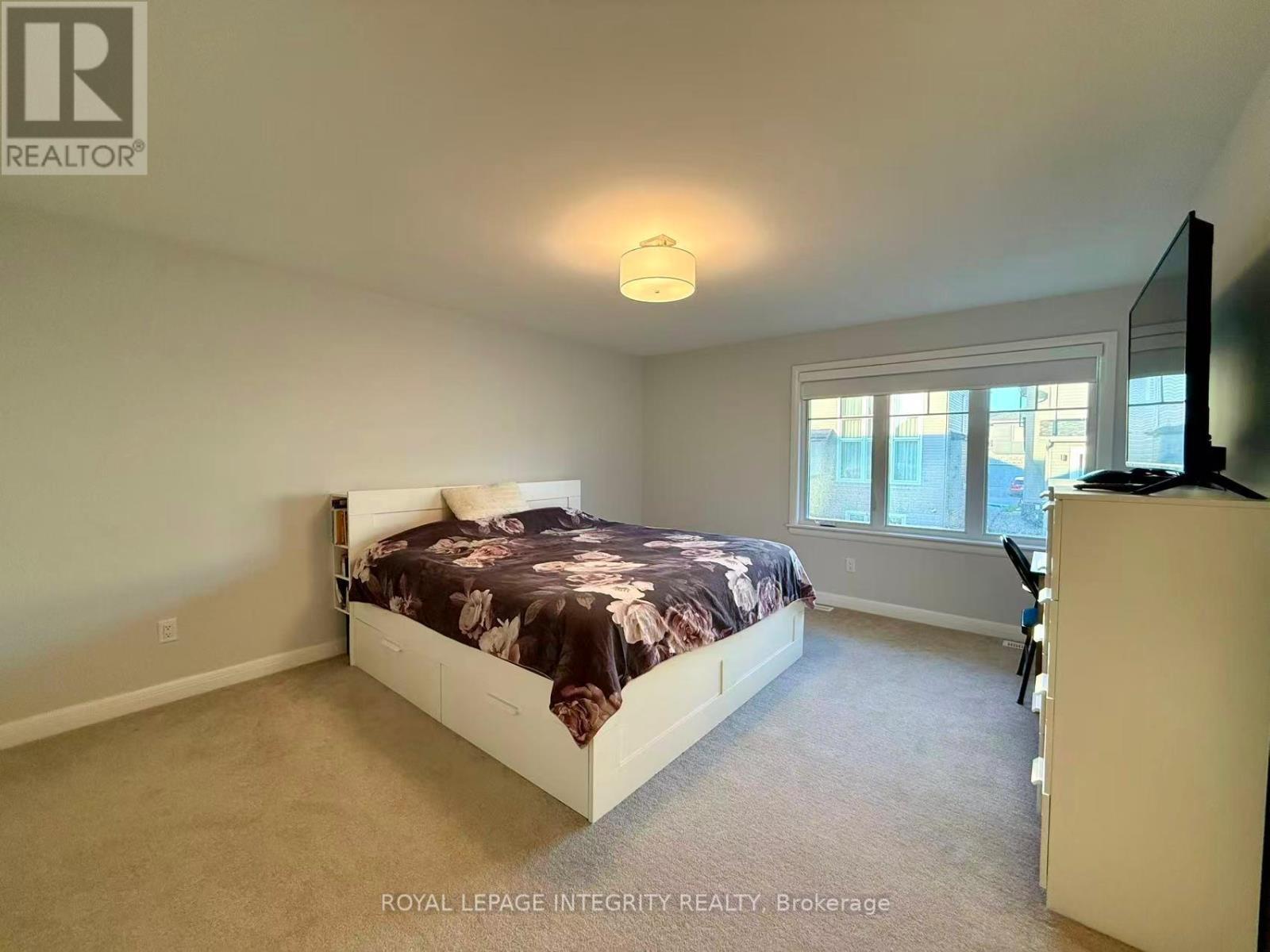 519 Hitzlay Terrace, Ottawa, ON - Indoor Photo Showing Bedroom