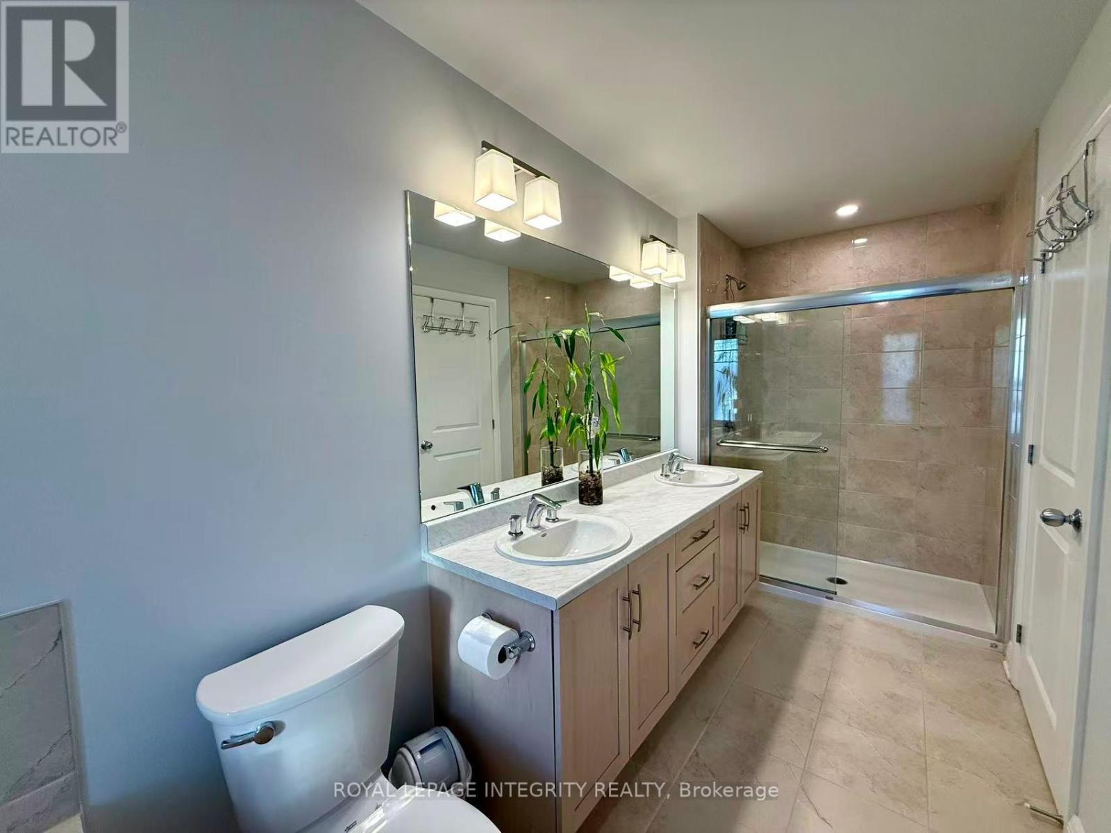 519 Hitzlay Terrace, Ottawa, ON - Indoor Photo Showing Bathroom