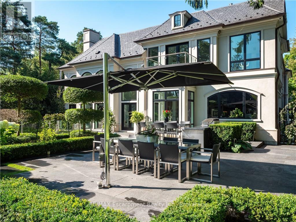 15 Chartwell Road, Oakville (Oo Old Oakville), ON - Outdoor