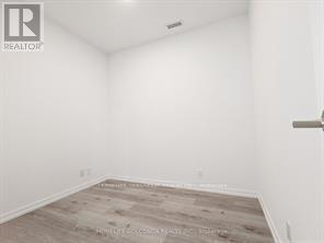 Ph09 - 1000 Portage Parkway, Vaughan, ON - Indoor Photo Showing Other Room