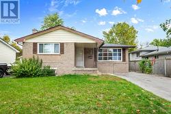 DUPLEX - 35 BERNICK DRIVE Barrie, ON L4M 5C1