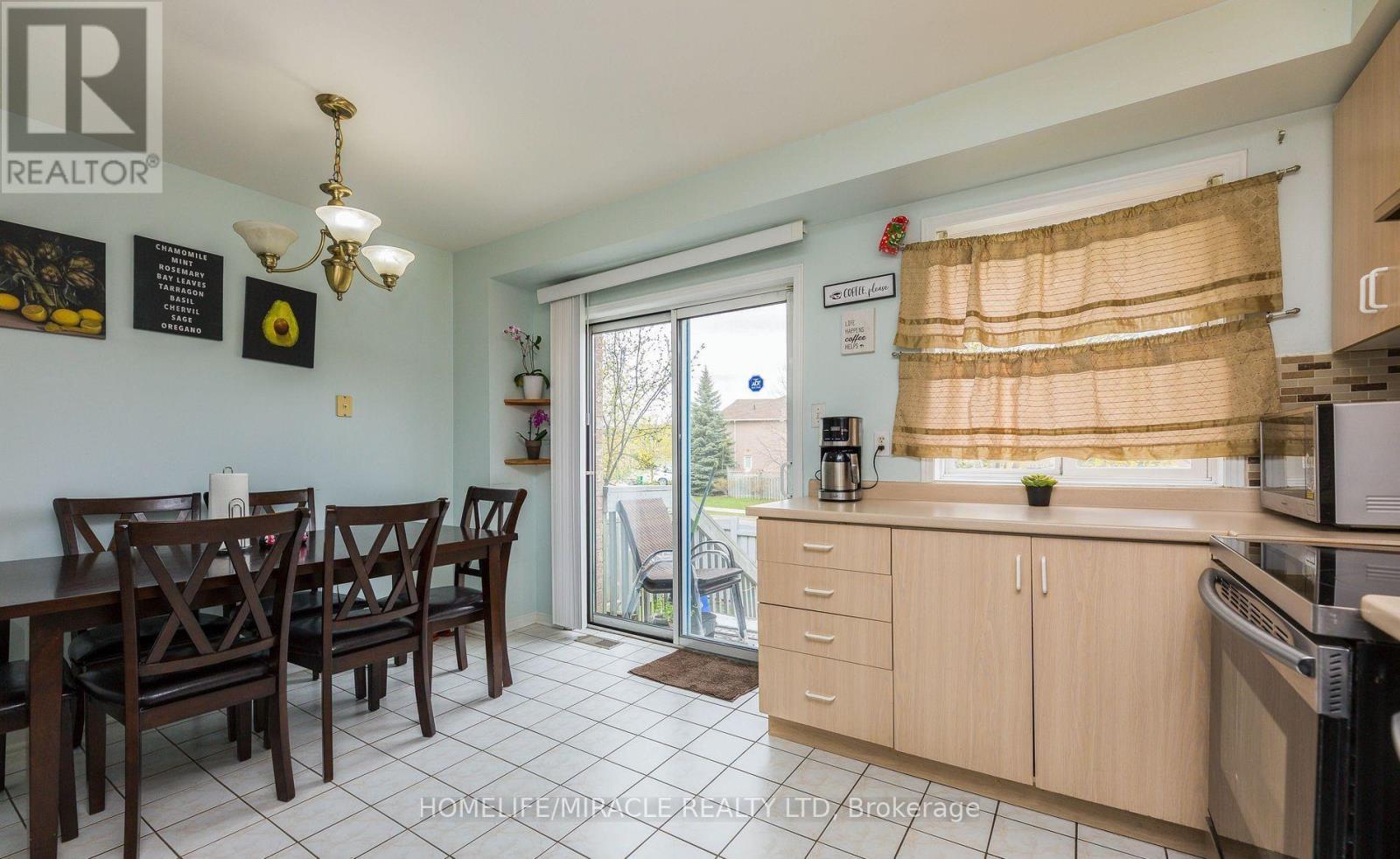 7 - 170 Spadina Road, Brampton, ON - Indoor