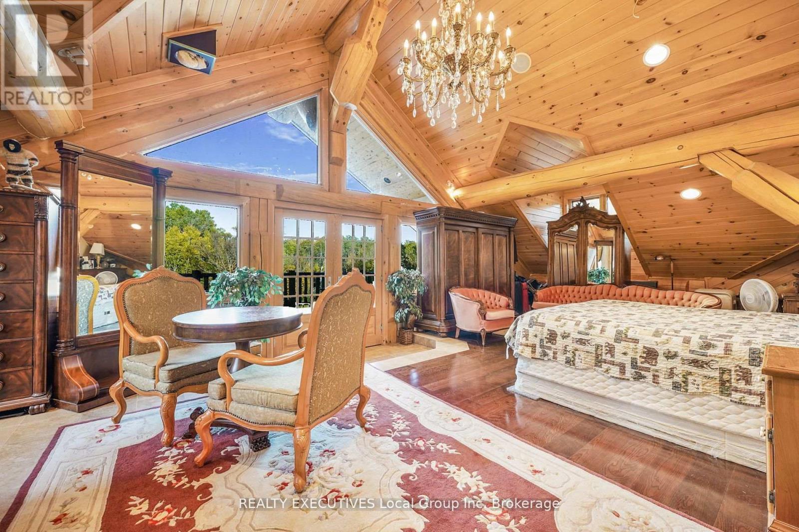 240/250 Kanichee Mine Road, Temagami, ON - Indoor Photo Showing Dining Room