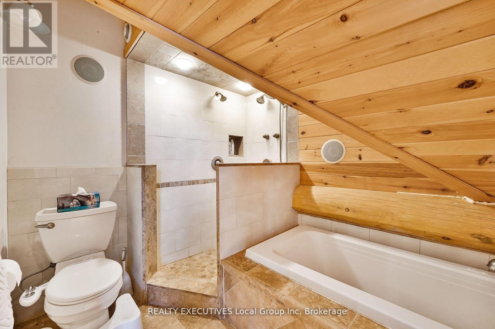 240/250 Kanichee Mine Road, Temagami, ON - Indoor Photo Showing Bathroom