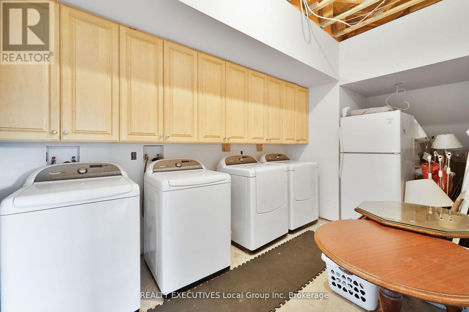 240/250 Kanichee Mine Road, Temagami, ON - Indoor Photo Showing Laundry Room