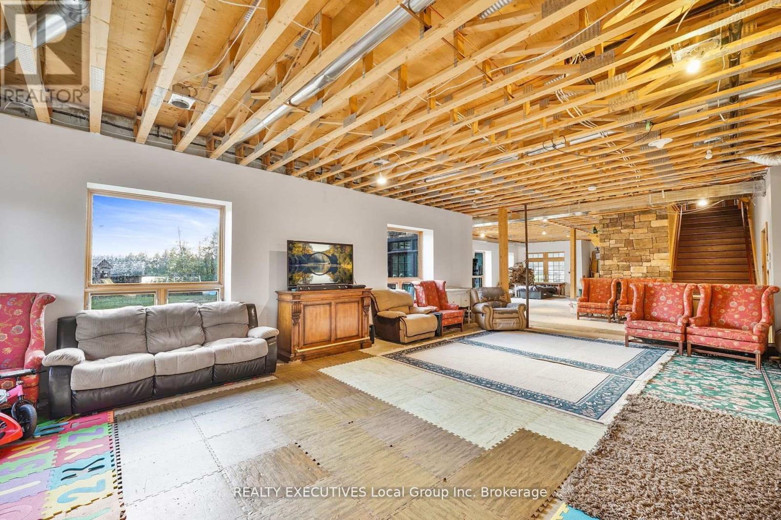 240/250 Kanichee Mine Road, Temagami, ON - Indoor