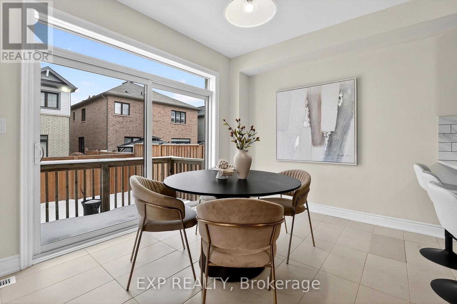 47 Pagebrook Crescent, Hamilton, ON - Indoor Photo Showing Dining Room