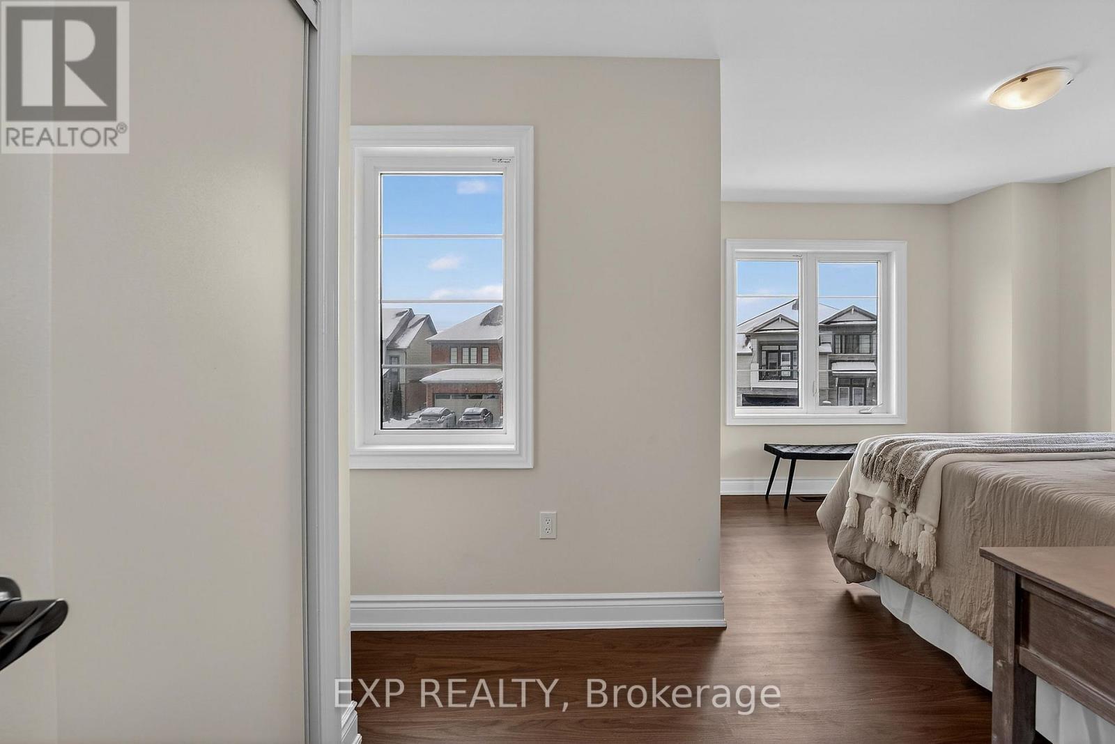 47 Pagebrook Crescent, Hamilton, ON - Indoor Photo Showing Bedroom