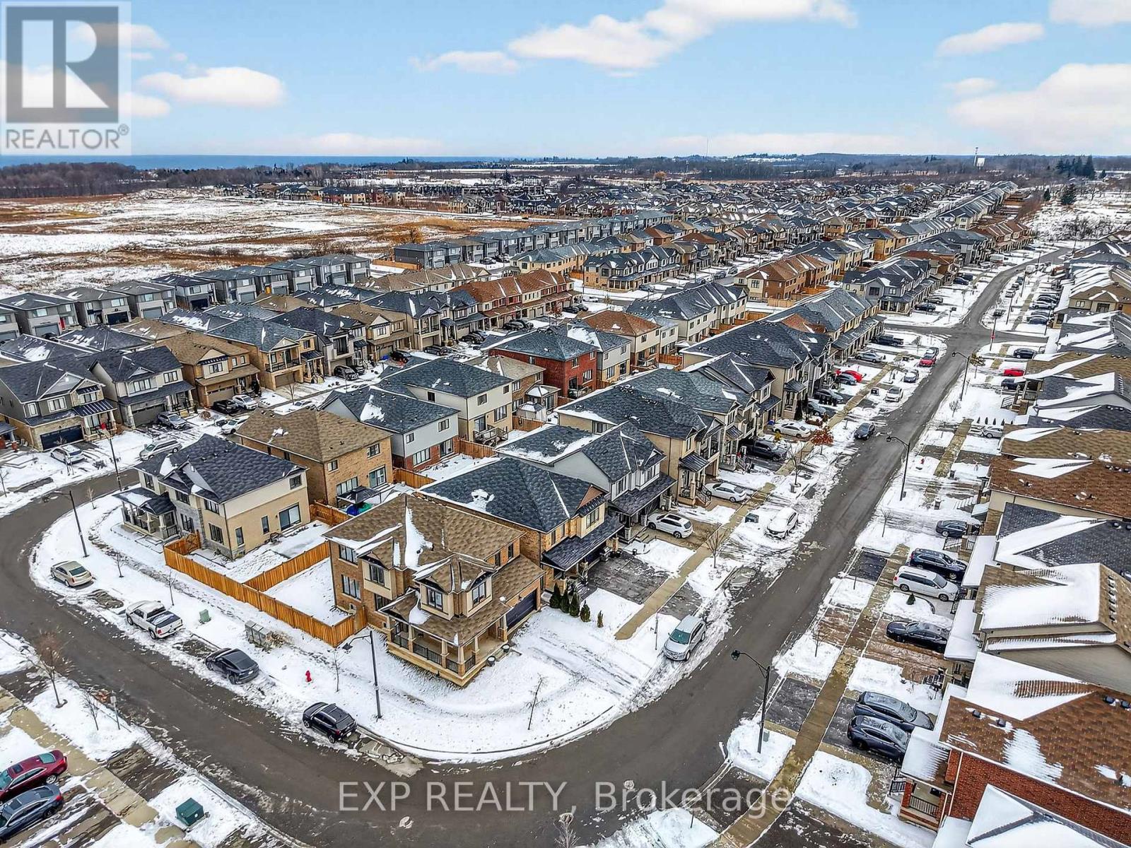 47 Pagebrook Crescent, Hamilton, ON - Outdoor With View