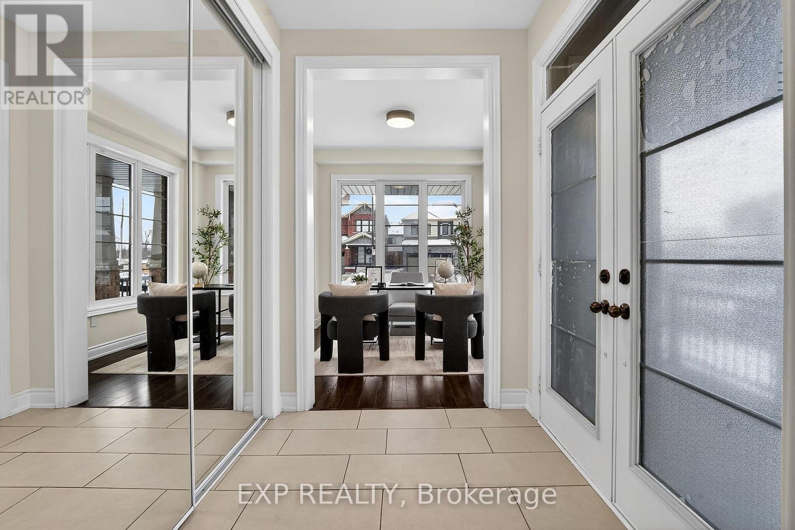 47 Pagebrook Crescent, Hamilton, ON - Indoor Photo Showing Other Room